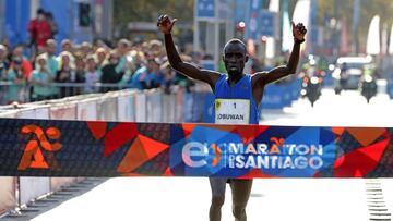 El keniata tiene el récord de la competencia.