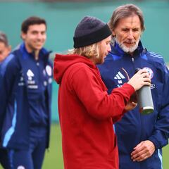 “Gareca ha tenido mala suerte... Los que sabemos de fútbol tenemos claro que es un buen DT”