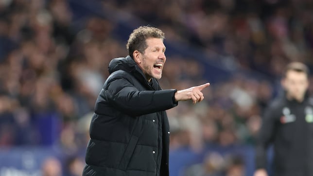 Simeone, sobre la escasez de jugadores: “Esto me hará mejorar, eleva la creatividad”