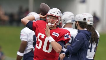 New England Patriots anunció los números que usarán los novatos esta temporada en sus uniformes y el quarterback Mac Jones portará el dorsal número 10.