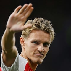 Why is Martin Ødegaard not playing for Arsenal against Manchester City in the Premier League?