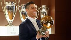 12/12/16 REAL MADRID CRISTIANO RONALDO ENTREGA BALON DE ORO 2016 ( CUARTO )
 FOTO:REALMADRID.COM 