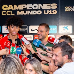 Almansa: “Nos hace ilusión que nos comparen con los Júniors de Oro”