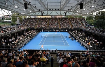 Rafael Nadal y Dominic Thiem disputaron un partido de exhibición el pasado viernes en Adelaida con las gradas abarrotadas de público.