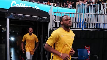 Bronny James missed the Los Angeles Lakers last game of the California Classic against the Golden State Warriors with swelling in his left knee.