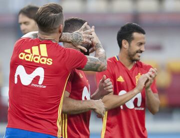 El entrenamiento de la Selecci¨®n Espa?ola en Skopje en im¨¢genes