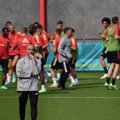 Martínez juega al despiste