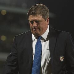 Miguel Herrera ha remontado en liguilla, pero nunca por tres goles