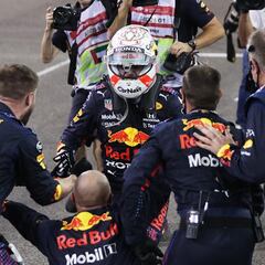 Verstappen beats Hamilton in breathless finish to win F1 world title