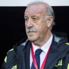 Del Bosque sobre la salida de Piqué en Gijón: "Tenía permiso"