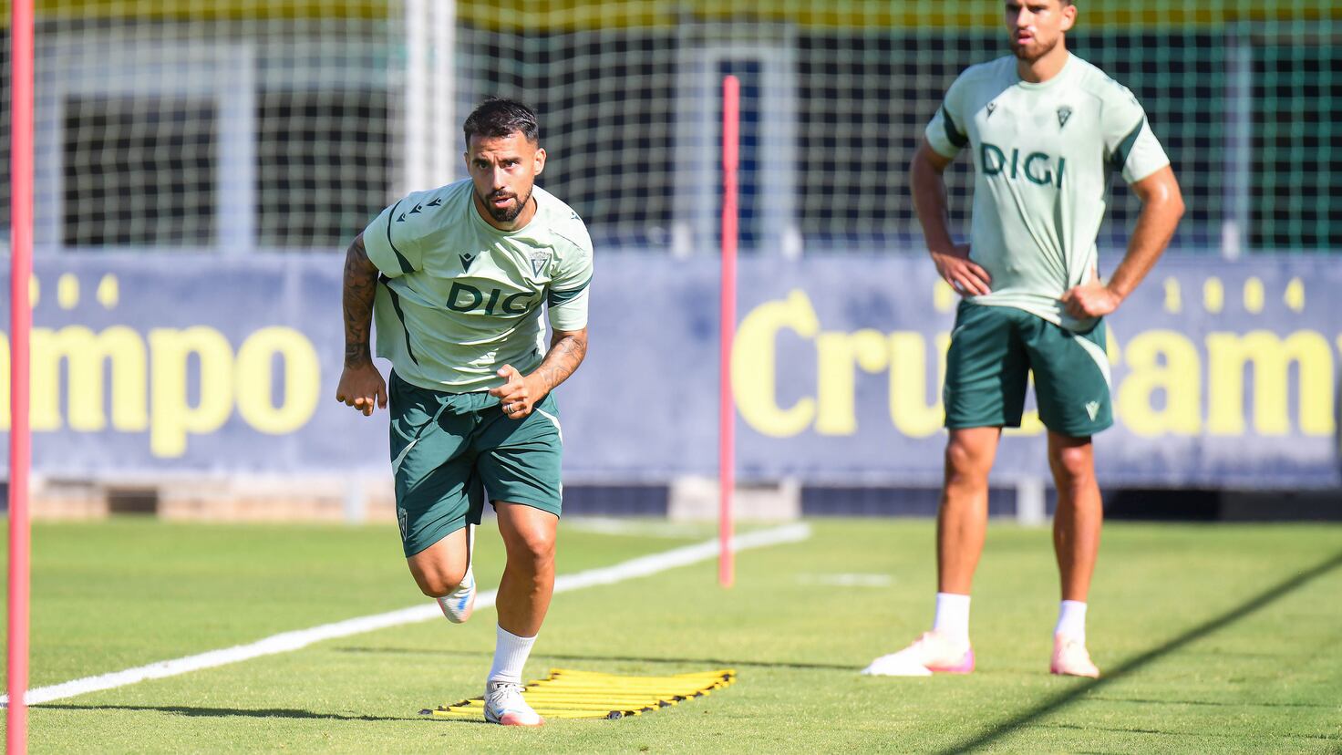 Larrubia vs Suso, duelo de magos en un partido de alto riesgo