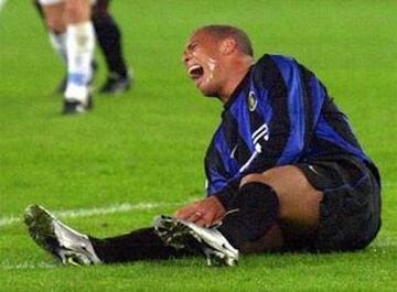 Ronaldo Nazario recién se recuperaba de una lesión en la rodilla, volvió al campo después de meses con el Inter y al intentar una bicileta se quebró nuevamente.