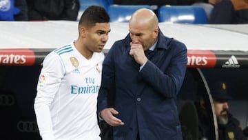 Casemiro junto a Zidane.