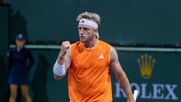 Alejandro Davidovich, ante Jakub Mensik en Indian Wells.