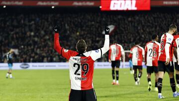 Feyenoord se niega a vender a Santiago Giménez