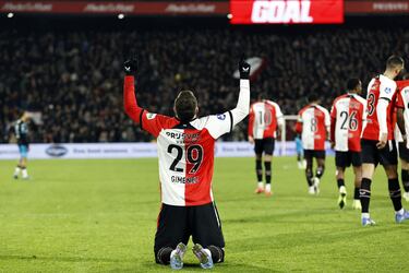 Santi Giménez da pistas sobre su futuro ¿se va del Feyenoord? 