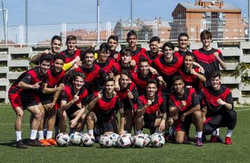 La plantilla del Juvenil A del Rayo.