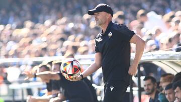 19/11/23 PARTIDO PRIMERA FEDERACION
CASTELLON - ATLETICO BALEARES
ENTRENADOR
