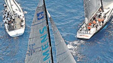 <b>EN CASA.</b> El Siemens compite con bandera del Naútico de Palma.