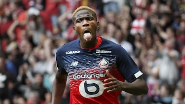 Más de veintidós millones de euros pagó el Lille al R Charleroi SC para fichar al delantero nigeriano nacido en Lagos. En 38 con la camiseta del club francés llegó a anotar 18 goles.