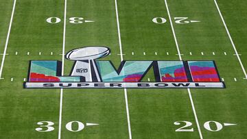 GLENDALE, ARIZONA - FEBRUARY 12: The Super Bowl LVII logo is seen on the field prior to Super Bowl LVII between the Kansas City Chiefs and the Philadelphia Eagles at State Farm Stadium on February 12, 2023 in Glendale, Arizona.   Rob Carr/Getty Images/AFP (Photo by Rob Carr / GETTY IMAGES NORTH AMERICA / Getty Images via AFP)
