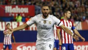 Karim Benzema celebra su gol en el Vicente Calder&oacute;n.