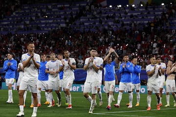 Leipzig (Germany), 18/06/2024.- Players of the Czech Republic greet their supporters after losing the UEFA EURO 2024 group F match between Portugal and the Czech Republic, in Leipzig, Germany, 18 June 2024. (República Checa, Alemania) EFE/EPA/ROBERT GHEMENT

