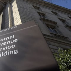 ¿Qué es el crédito de ahorro de $2000 y cómo reclamarlo al IRS?