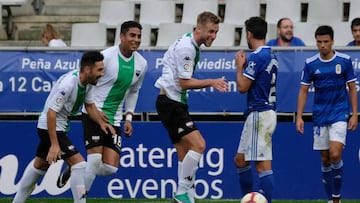 El partido entre el Extremadura y el Oviedo de la Liga 1, 2, 3.