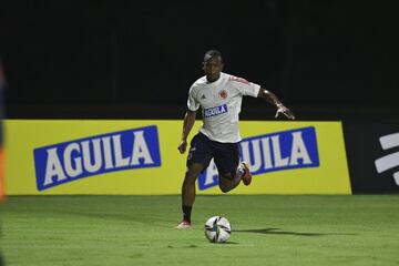 La Selección Colombia entrenó este martes por primera vez en Barranquilla después de la demora en el regreso de Asunción.
