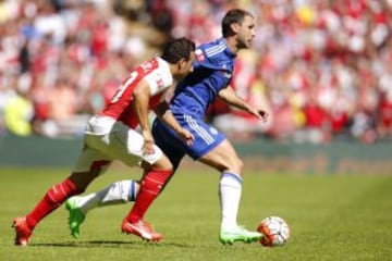 Arsenal se impuso por 1-0 al Chelsea, con gol de Oxlade-Chamberlain; y se quedó con la FA Community Shield por segundo año consecutivo.