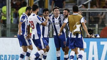 Con el aporte de Miguel Lay&uacute;n y Jes&uacute;s Manuel Corona, los Dragones vencieron a domicilio 3-0 a Roma para avanzar a Fase de Grupos de Champions.