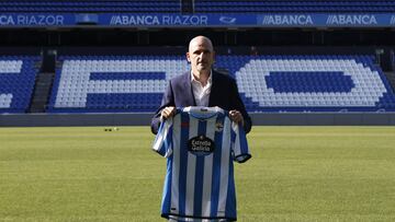 Fernando Soriano fue presentado por el Deportivo como nuevo director deportivo.