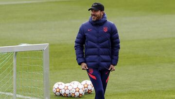 Simeone, en una sesión del Atlético.
