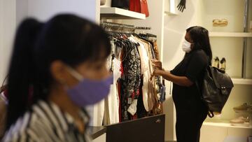 Ir de compras: ¿tengo que lavar la ropa o dejarla sin usar 48 horas?