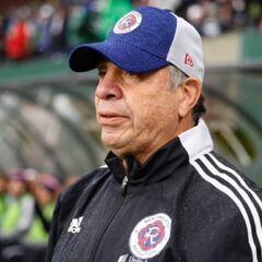 Bruce Arena rages against officials after defeat at the New York Red Bulls