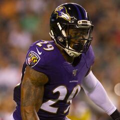 Reporte: Texans realizarán prácticas con Earl Thomas