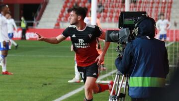 Marqués, la joven promesa de la Juve que se sale en el Mirandés