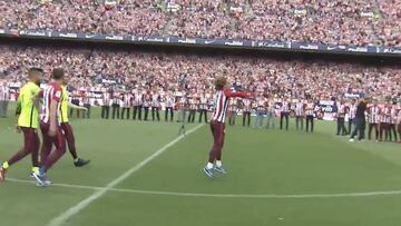 Griezmann saltando. 