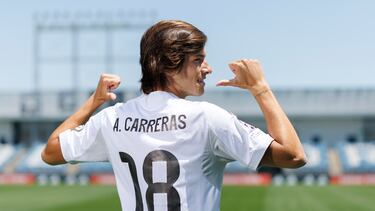 Llega Carreras, se opera Bellingham