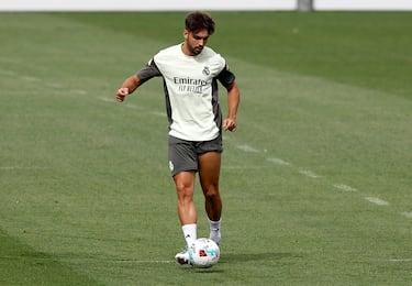 Raúl Asencio durante el entrenamiento. 