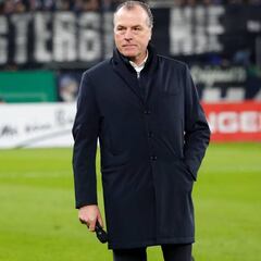 El presidente del Schalke deja su cargo durante tres meses tras
sus declaraciones racistas