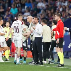 Rubén Albés: “No entiendo la expulsión de Mesa, nos quedamos con ganas de ver lo que hubiera pasado once contra once”