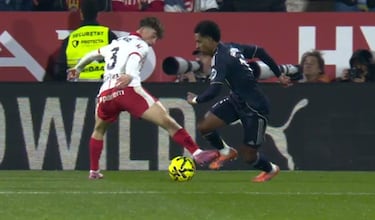 El Madrid entrega el liderato