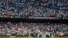 Mal año para el Barça en las competiciones europeas. Relegado a la Europa League, cayó en cuartos de final ante un sorprendente Eintracht de Frankfurt (2-3), cuya afición asaltó el Camp Nou con 30.000 alemanes. Ya en esta temporada 22-23, los blaugranas volvieron a caer eliminados en la fase de grupos de la Champions ante el Bayern y el Inter de Milán.