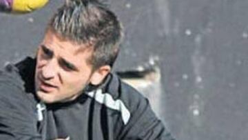 <b>PREPARADO. </b>Portillo será uno de los tres delanteros que Flores piensa alinear en Bilbao.