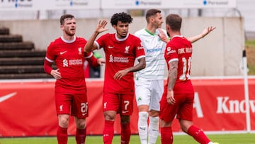 Luis Díaz, jugador de Liverpool, celebra su gol en pretemporada. La prensa inglesa le dio 9 puntos.