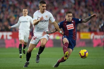 Sevilla's Andre Silva (left) in action against Eibar recently