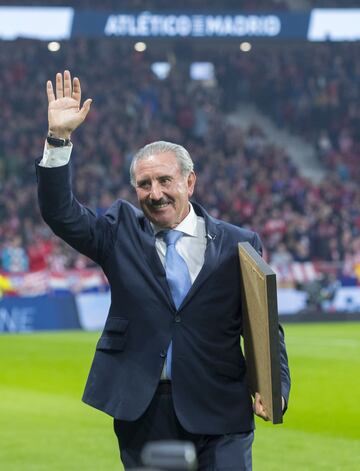 Homenaje al Ratón Ayala, exjugador del Atlético de Madrid.