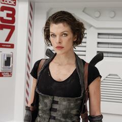 Qué fue de Milla Jovovich: la actriz “dividida en dos” en la invasión de Rusia a Ucrania